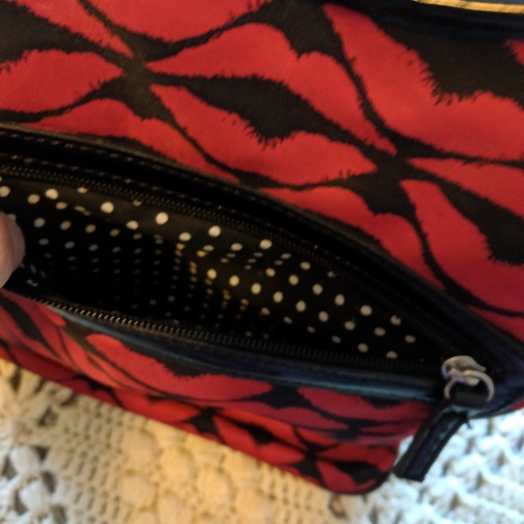 LULU by Lulu Guinness Lips purse tote red black - Picture 7 of 8